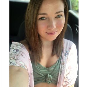 Meet your Posher, Cassie